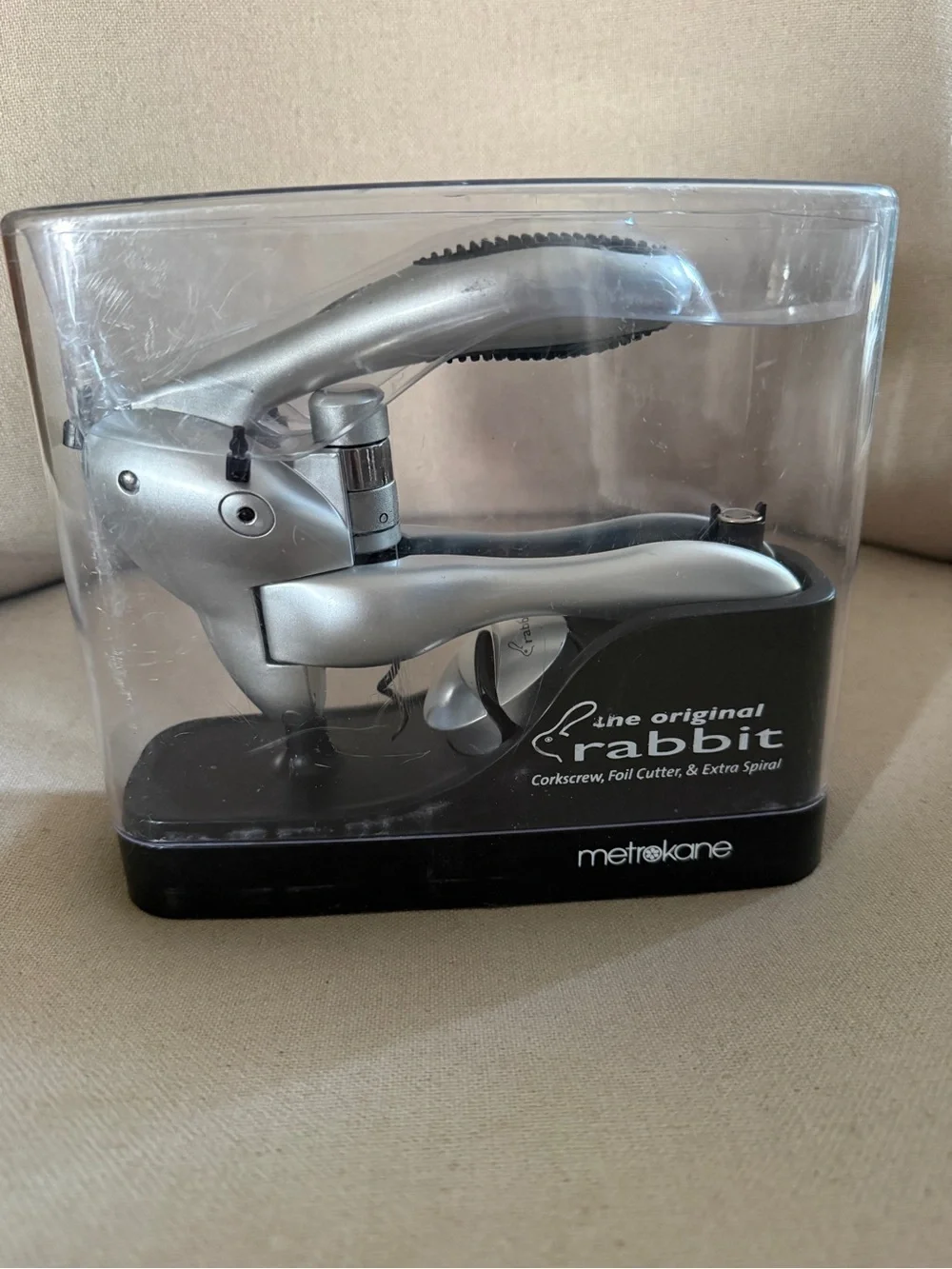 Metro Rabbit Corkscrew with Silver and Black Handles